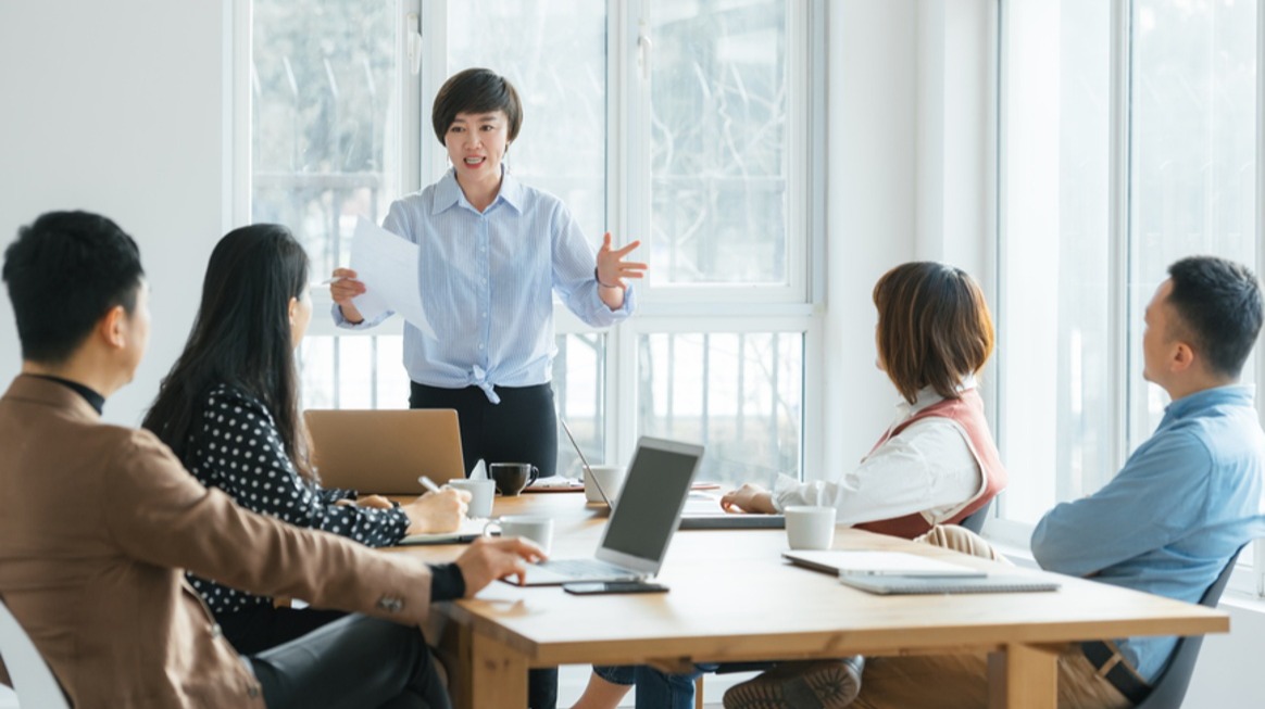 18 Leadership Qualities And Characteristics Of A Good Leader