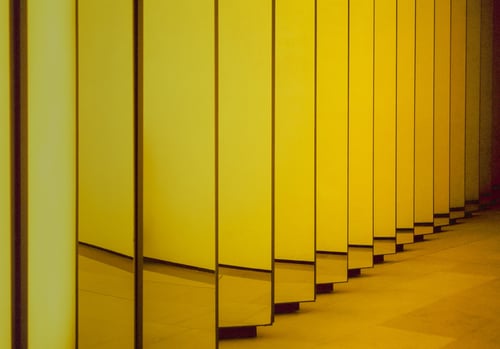 联系销售更多地了解