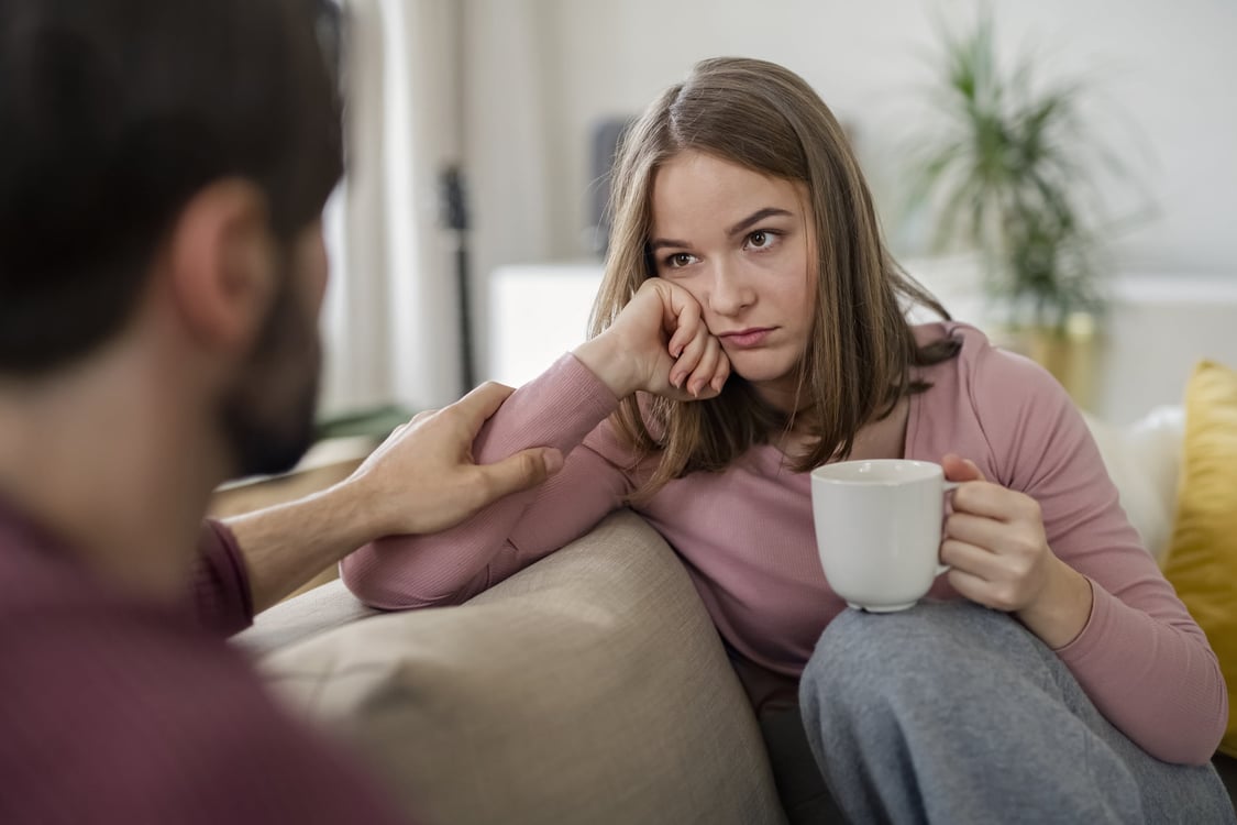 What Is Emotional Distress? 4 Tips to Deal With Unpleasant Emotions