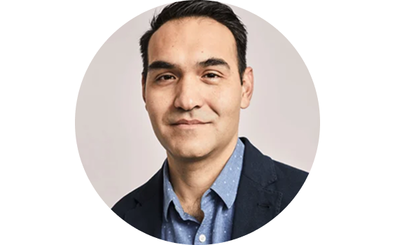 Eduardo Medina headshot