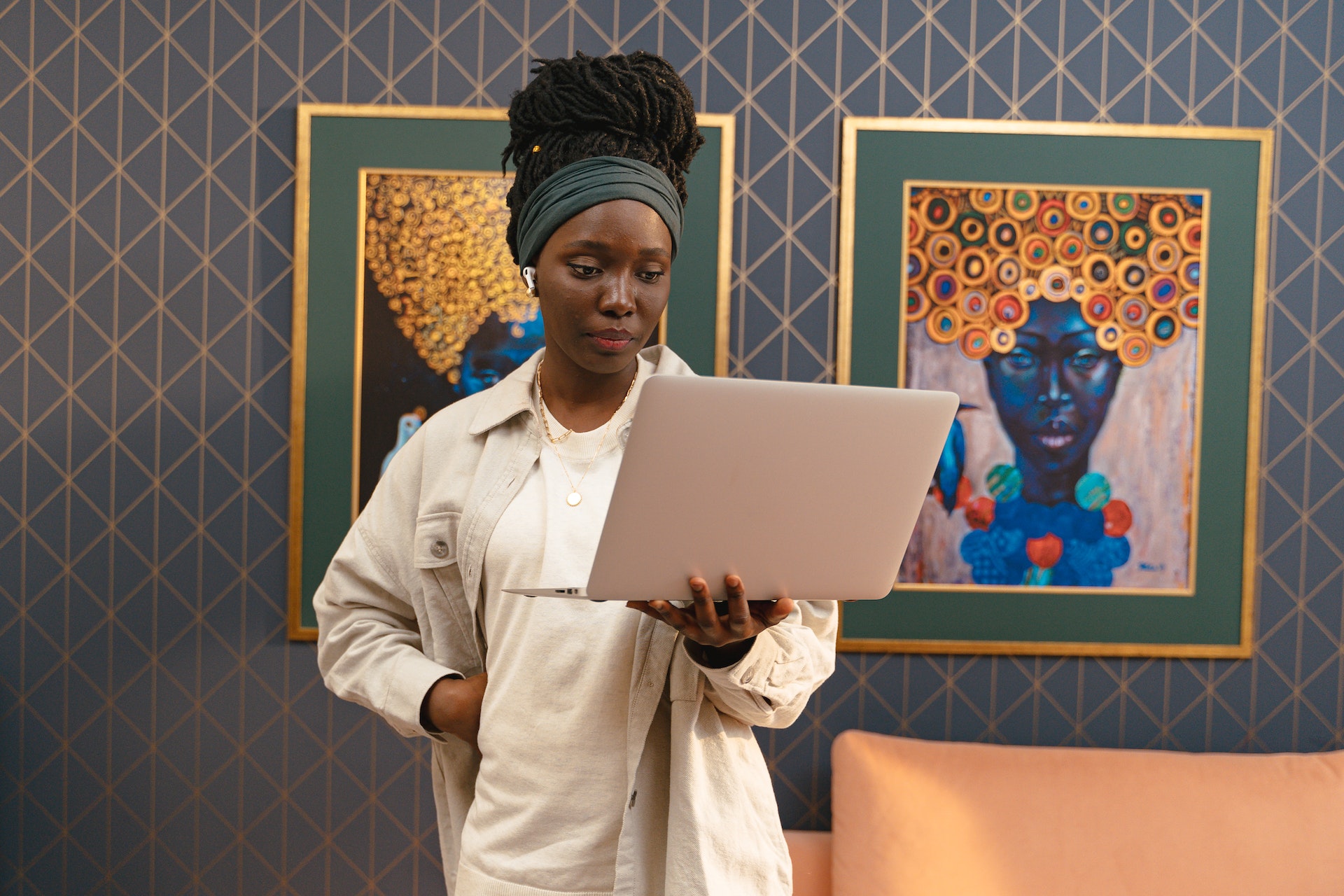 young-woman-thinking-how-to-write-a-letter-for-career-change